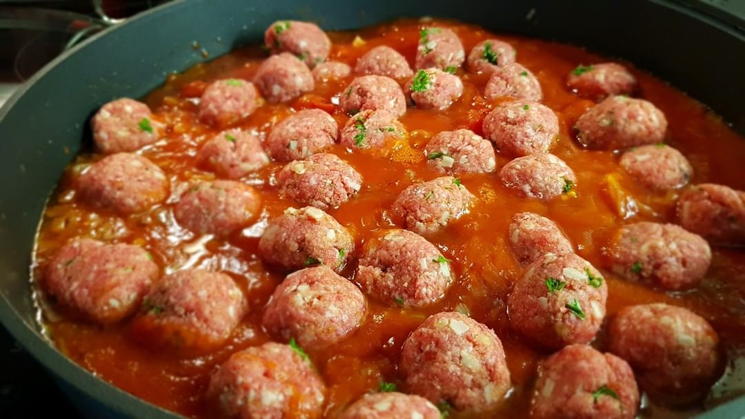 albondigas con tomate