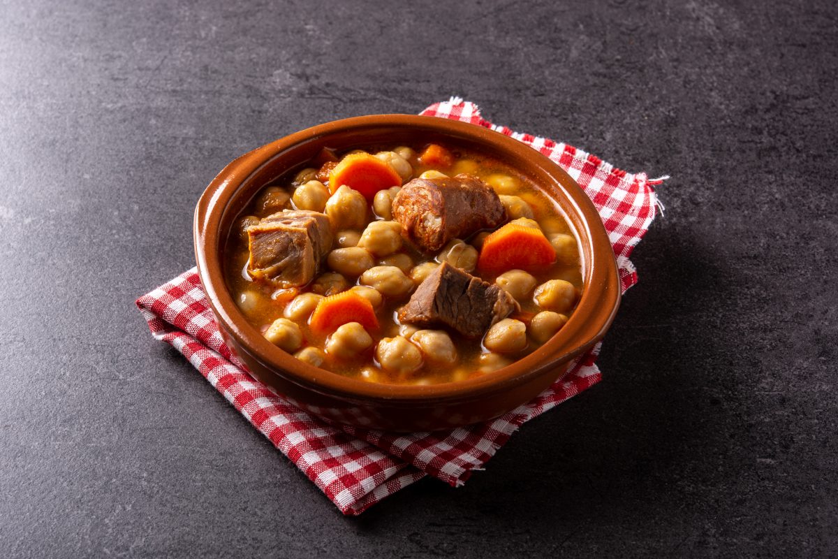 Super receta de cocido con carne de vacuno - Blog Grupo Miguel Vergara