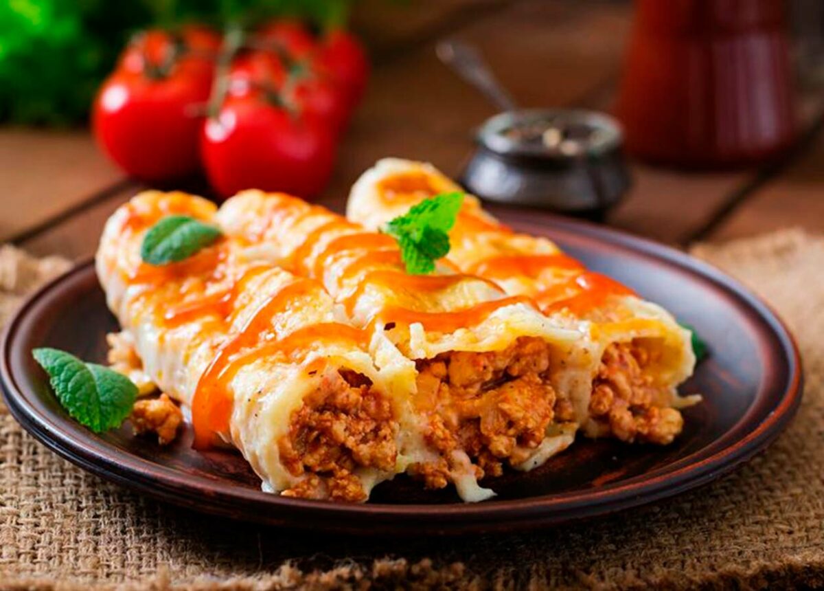 como hacer canelones rellenos de carne con bechamel