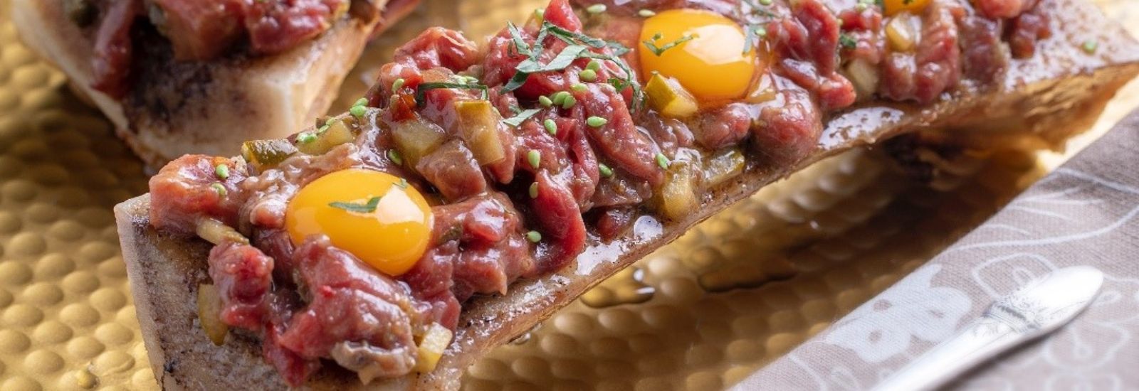 Diferencias entre cortes con hueso y sin hueso: ¿qué opción es mejor para cada plato?