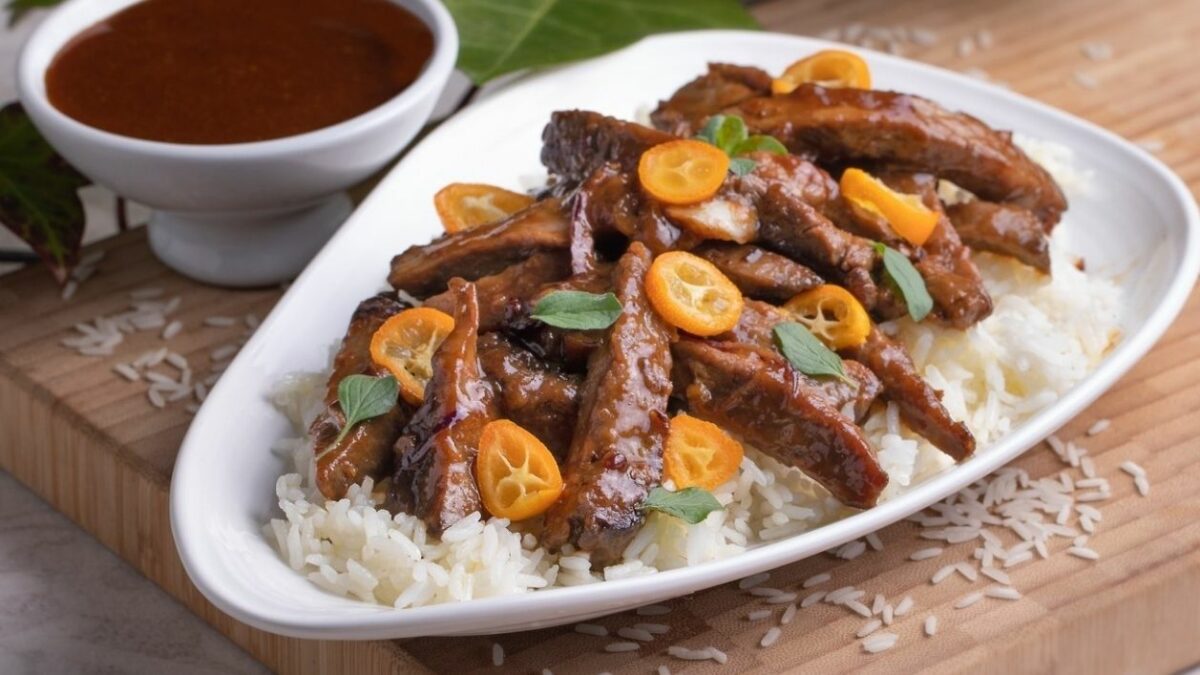 tiras de carne salteadas