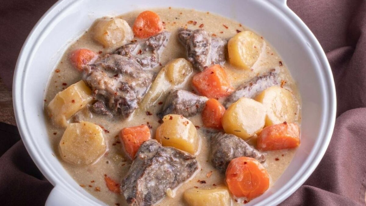 se puede congelar patatas guisadas con carne