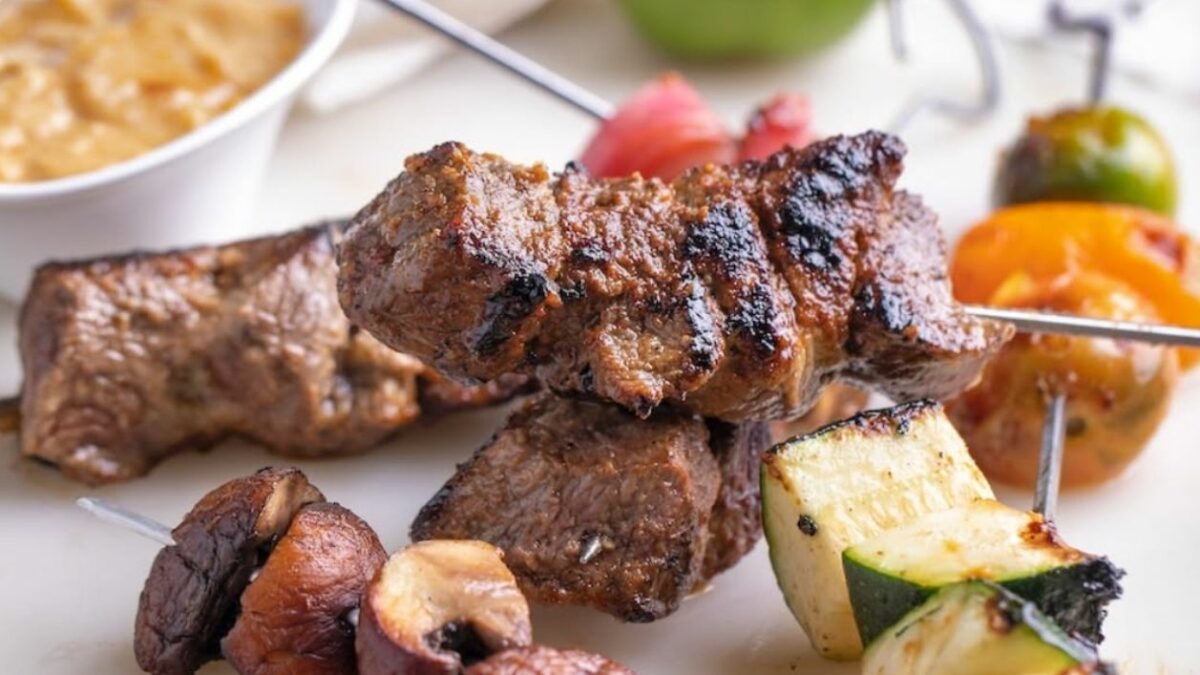 brochetas de carne