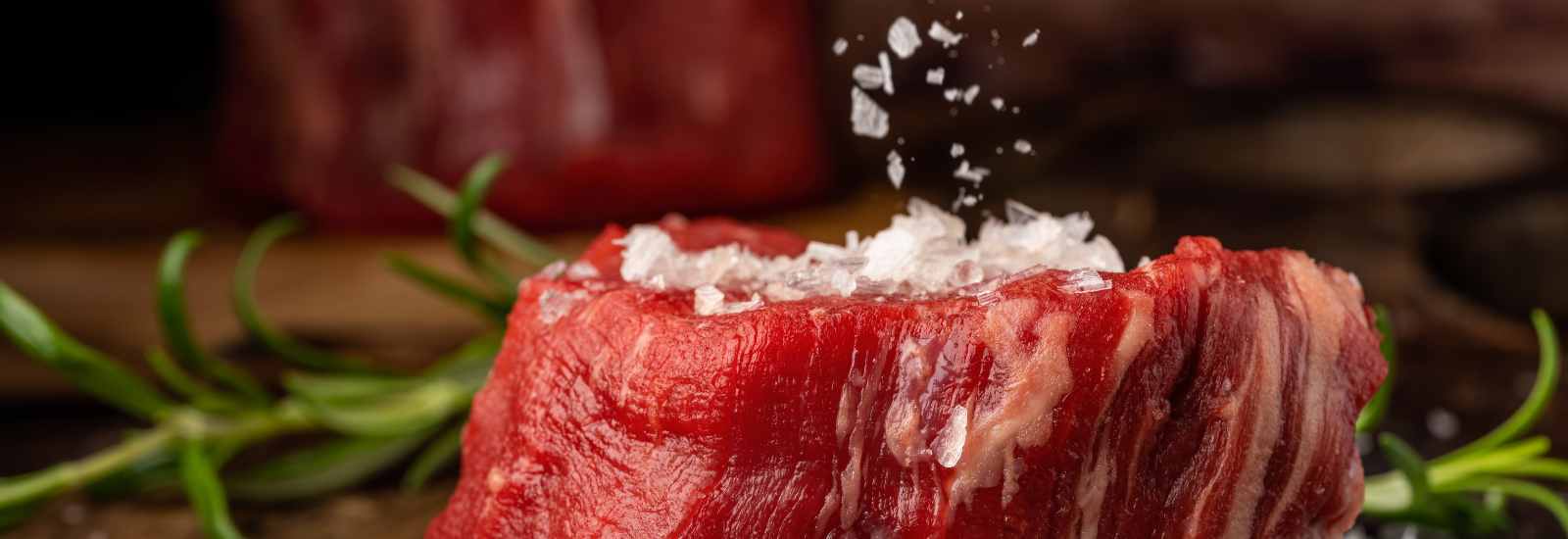 Dry brine o salado en seco de la carne de vacuno: la guía para una costra perfecta