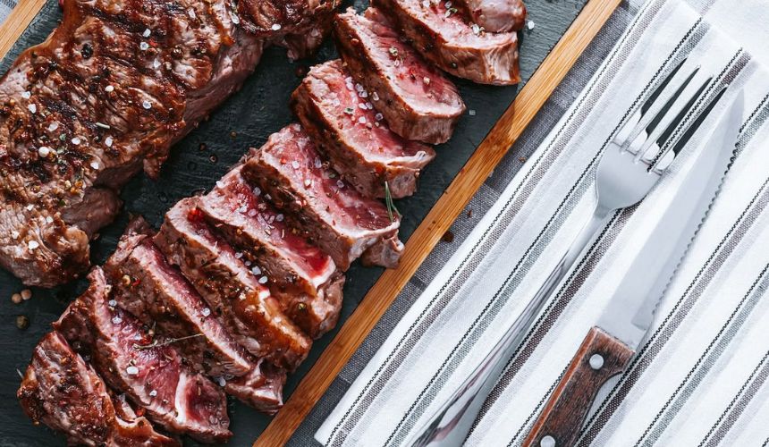cómo cortar la carne contra la fibra