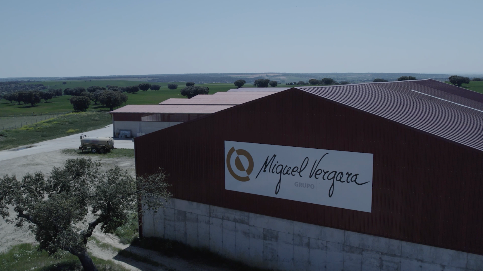 Grupo Miguel Vergara lleva su modelo ganadero a la cecina con un nuevo proyecto en León